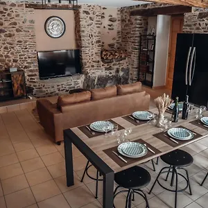  Hébergement de vacances Rare, Belle Maison De 90 M2 Au Pied Du Château France